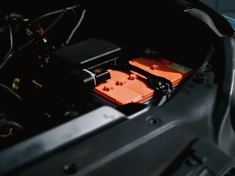 Lithium battery cells and electronics illustrating charger selection from the pack specification