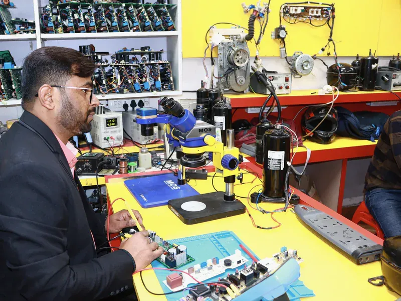 Power electronics hardware arranged for fault testing in a laboratory