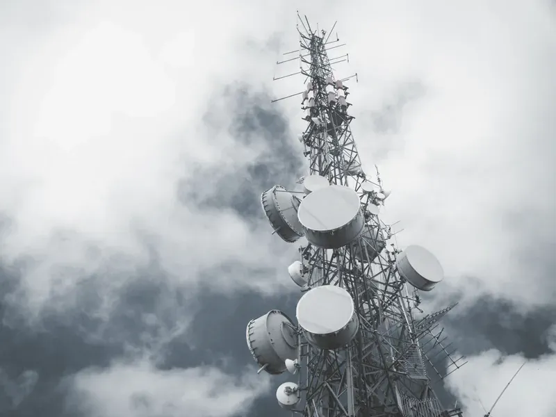 5G base-station antennas illustrating demand for efficient envelope tracking across wide radio channels