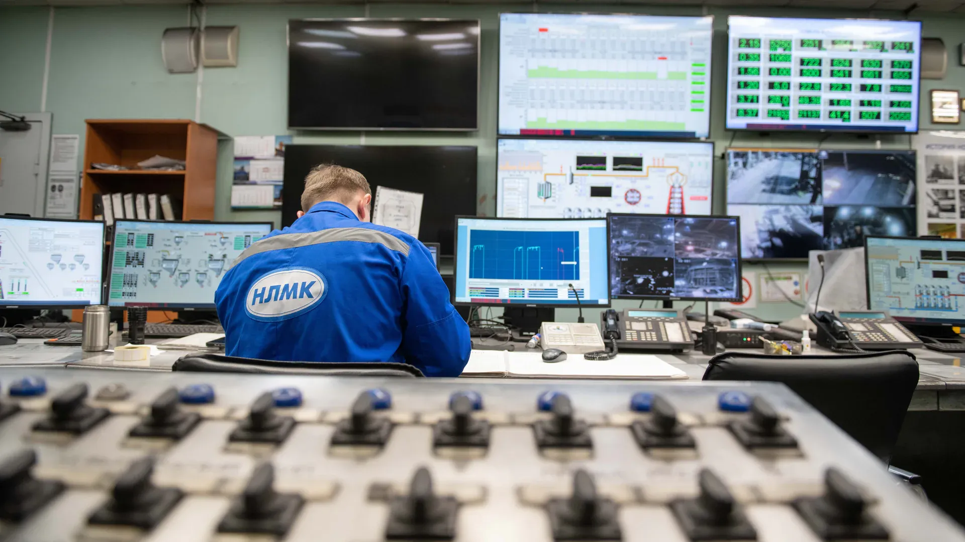 Industrial data acquisition and electrical measurement equipment in a control environment